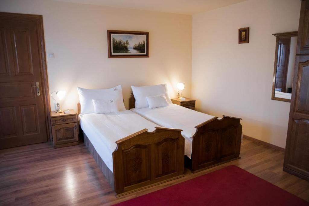 Vinum Hotel Kiskoros Kamer foto